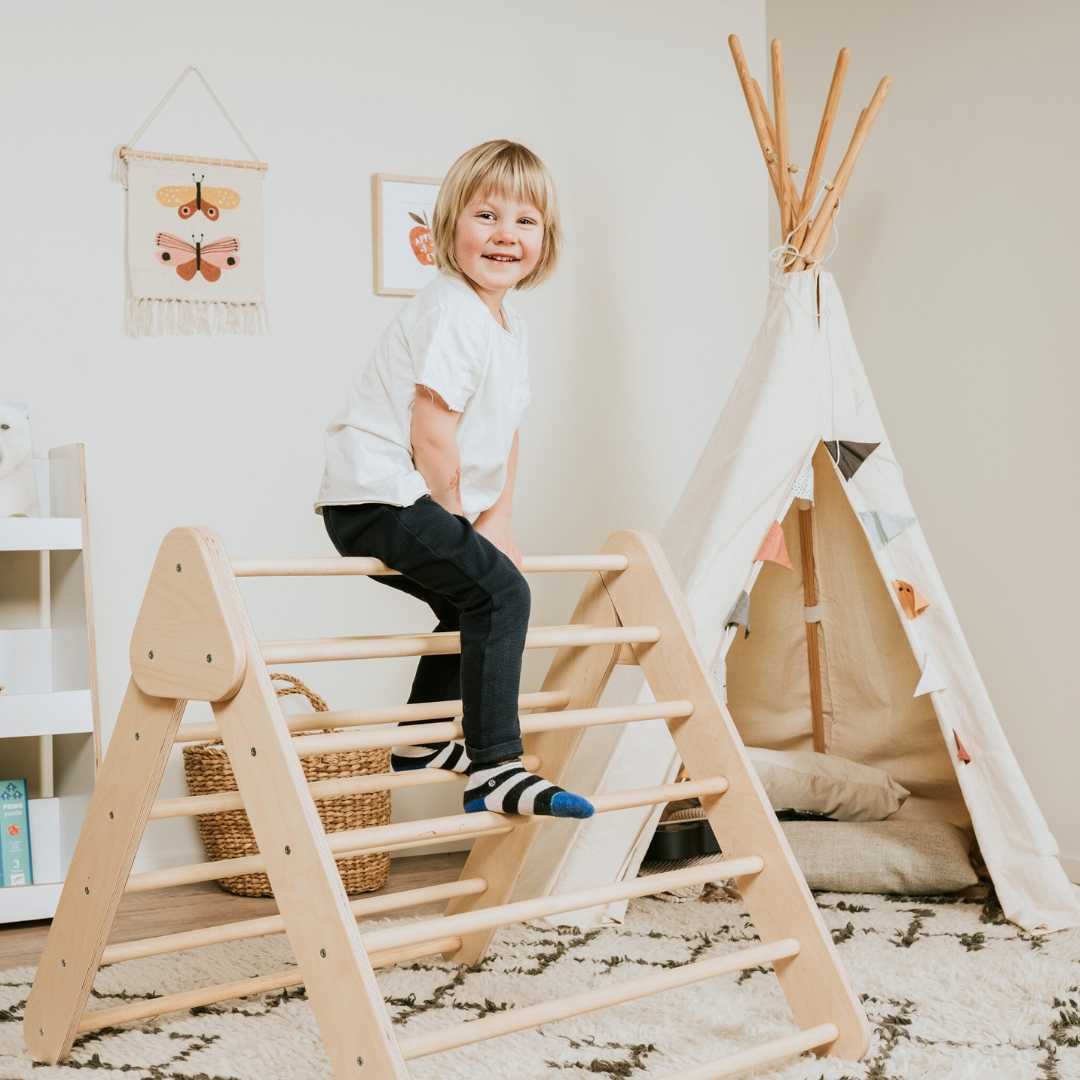 leg&go Pikler Triangle in use