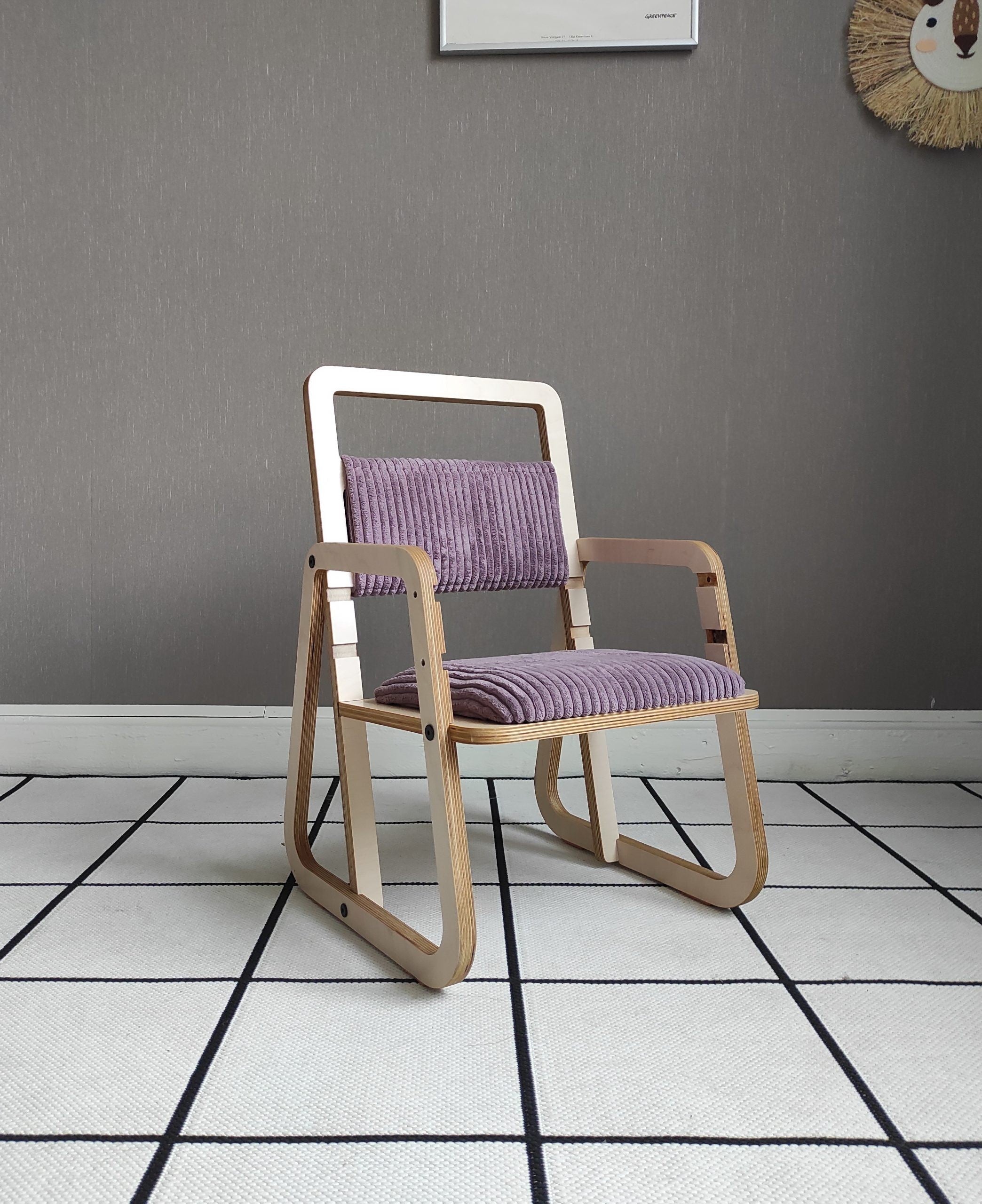Adjustable Children Montessori Table and Chair Set Julle - Cannon Pink