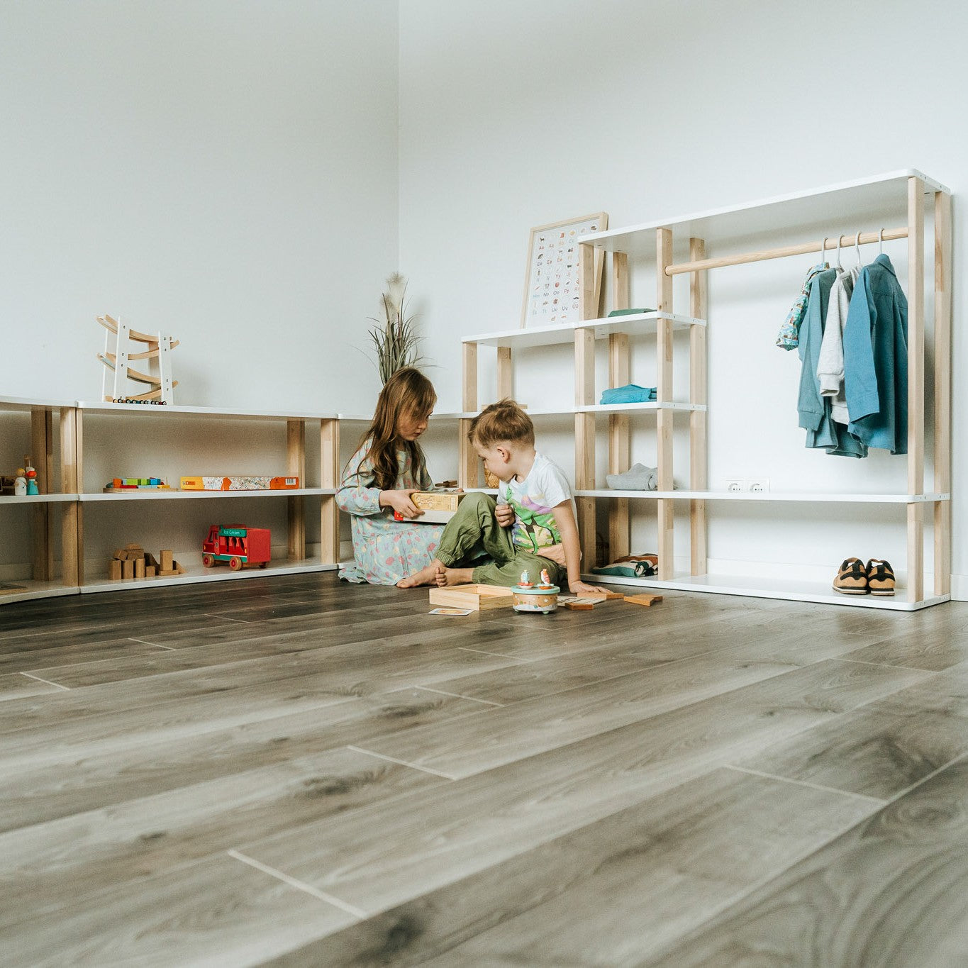 Modular Montessori Shelf Straight Mini - 3 Shelves