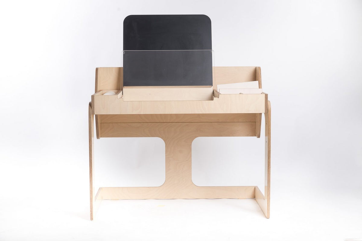 Multisensory Art Table/Desk Luula
